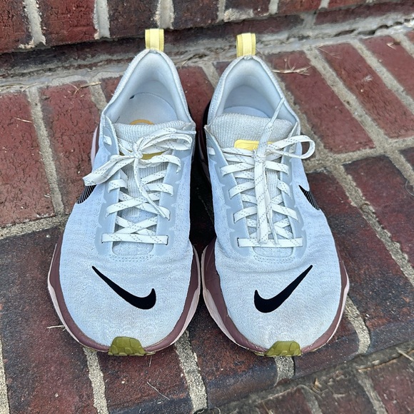 Women’s Nike invincible 3 size 9.5 - Picture 2 of 11
